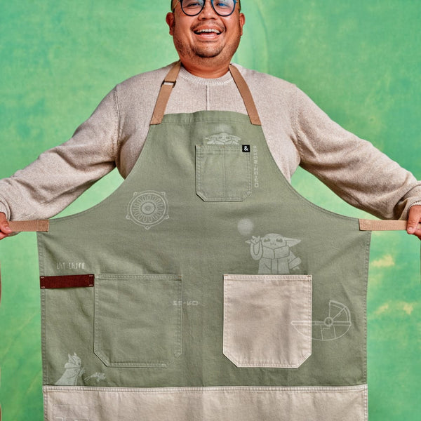 The STAR WARS™ Essential Apron - Grogu