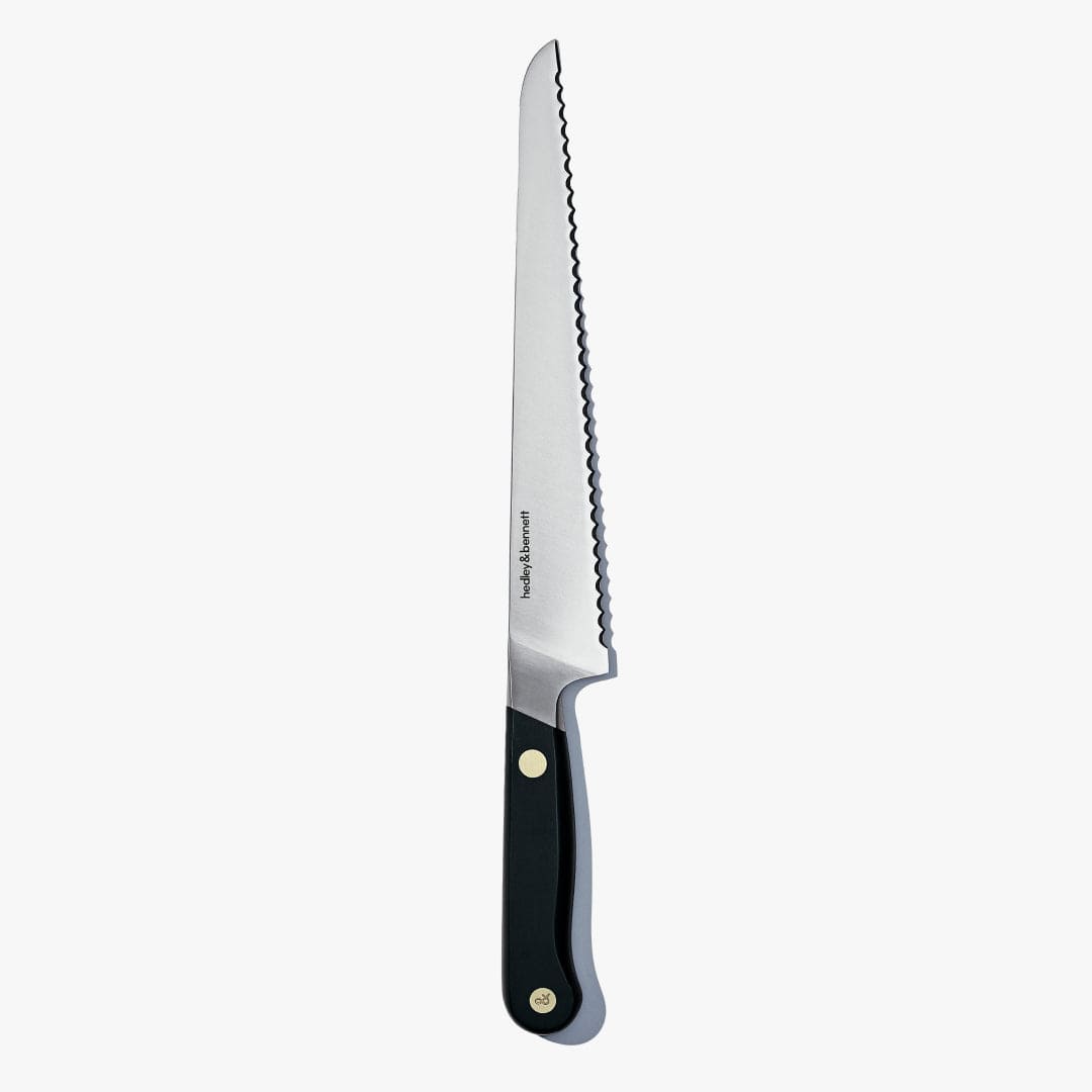 https://industry.hedleyandbennett.com/cdn/shop/products/Bread_Knife_Caviar_Black_1.jpg?v=1699382324