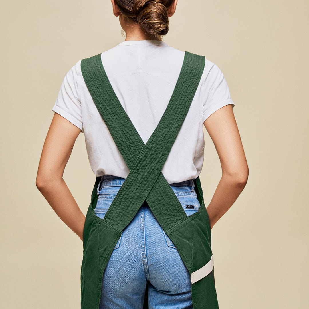 https://industry.hedleyandbennett.com/cdn/shop/products/Broccolini-Green-Smock-8_1600x.jpg?v=1675316137